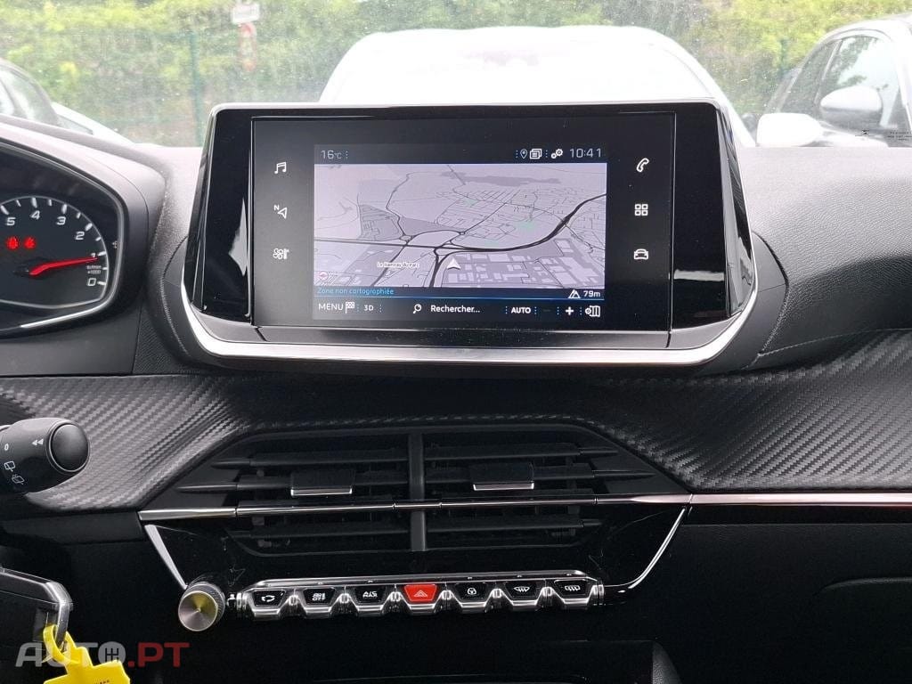 Peugeot 2008 PureTech 130 EAT8 Active Pack