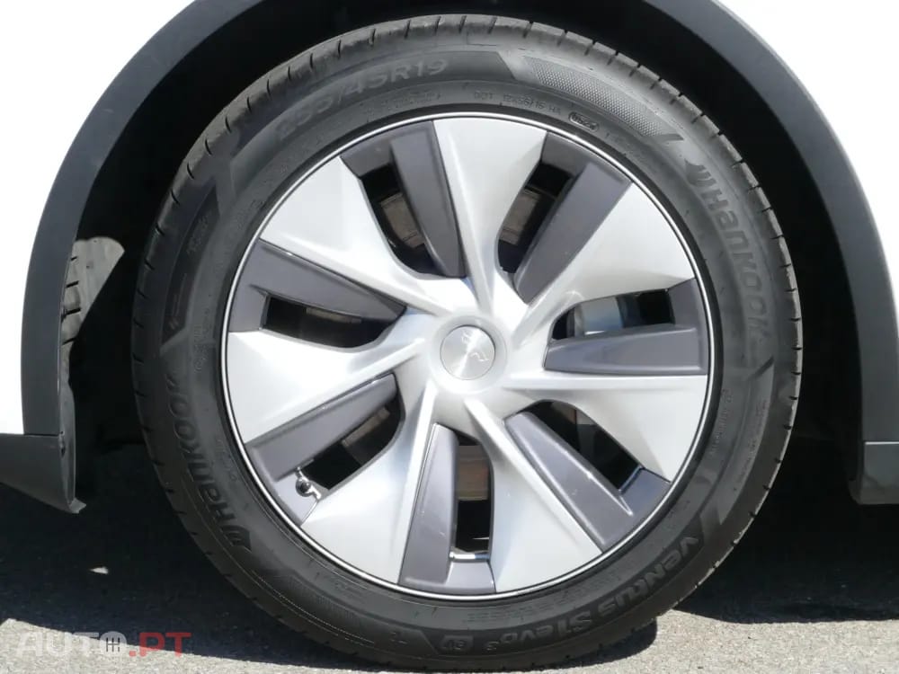 Tesla Model Y Tração Traseira