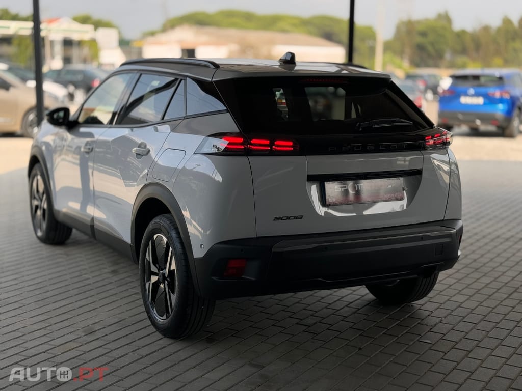 Peugeot 2008 1.2 PureTech Allure