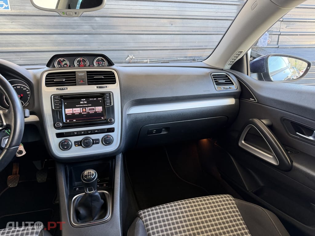 Volkswagen Scirocco 2.0 TDI Sport