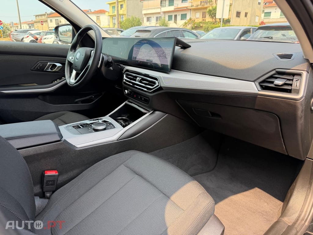 BMW 320 e Auto
