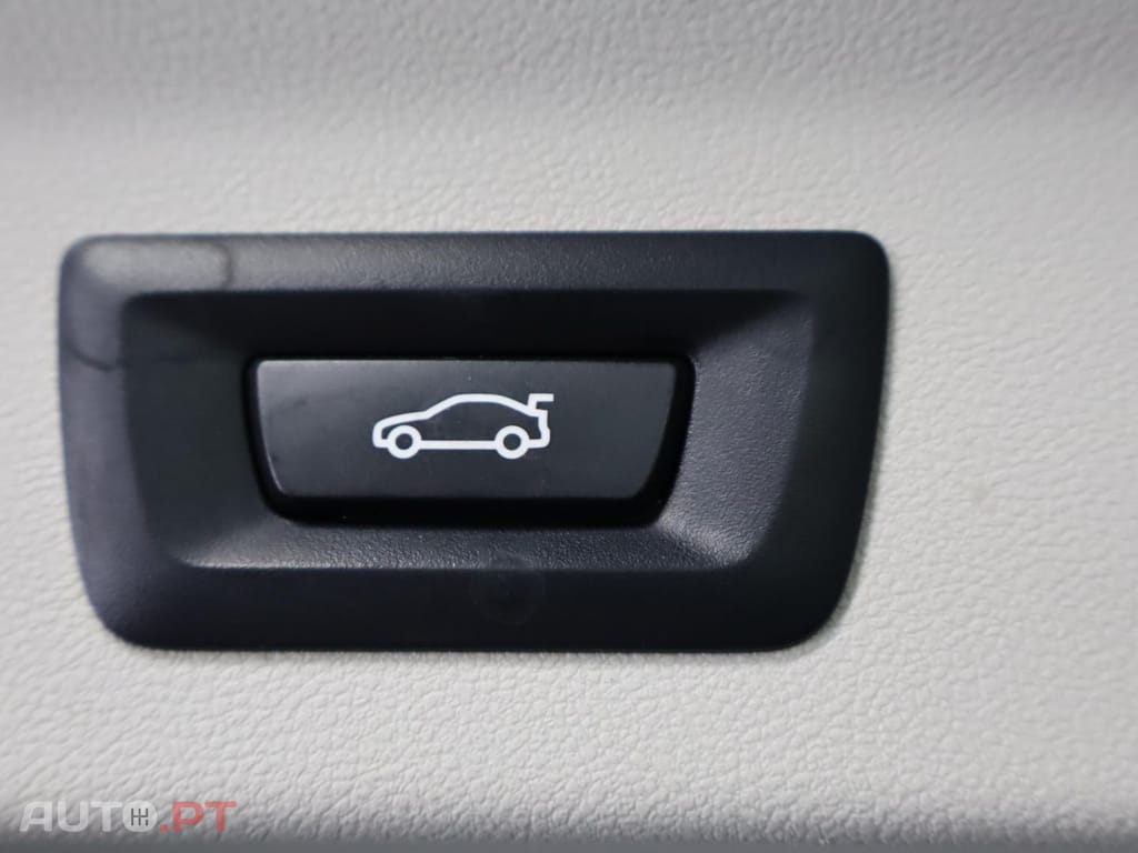 BMW X3 xDrive30e Auto — fotografia 22