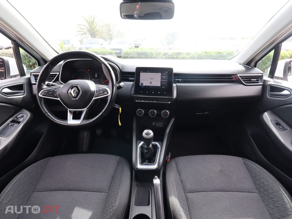 Renault Clio 1.5 Blue dCi Intens — fotografia 8
