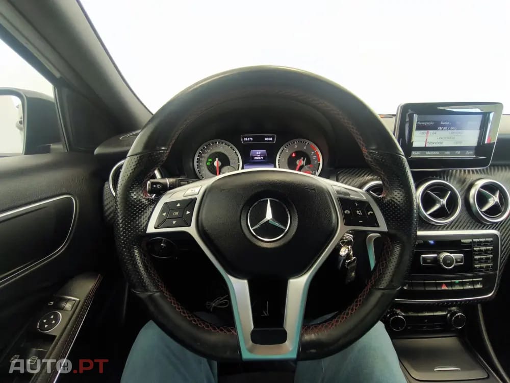 Mercedes-Benz A 180 (BlueEFFICIENCY) AMG Sport