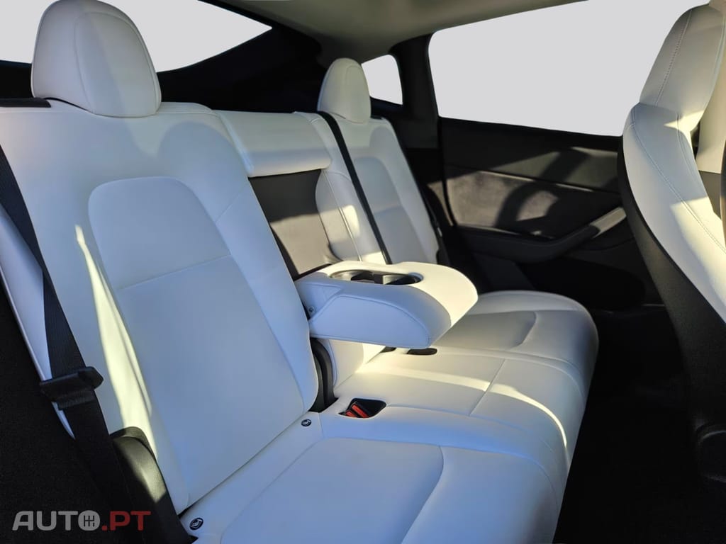 Tesla Model Y I.V.A DEDUTIVEL Performance AWD