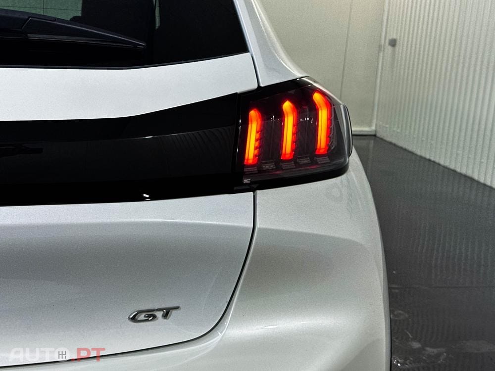 Peugeot E-208 50 kWh GT Pack