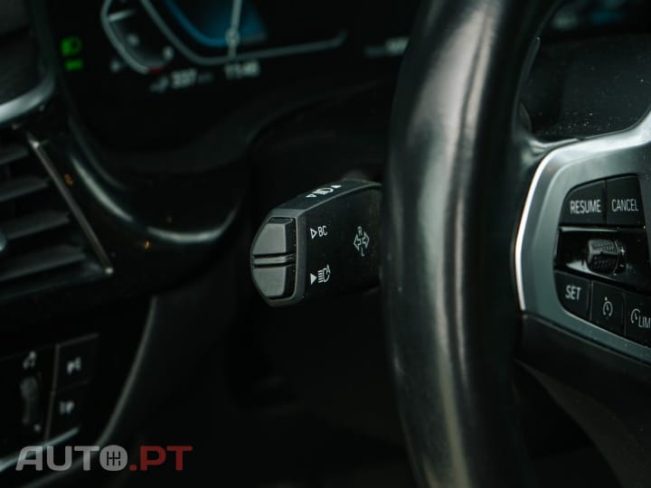 BMW 530 e Pack Desportivo M
