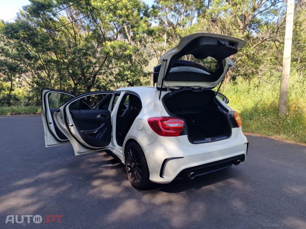 Mercedes-Benz A 180 d AMG Line