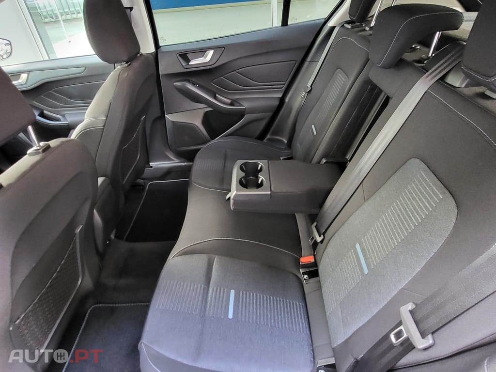 Ford Focus 1.0 EcoBoost MHEV Active X