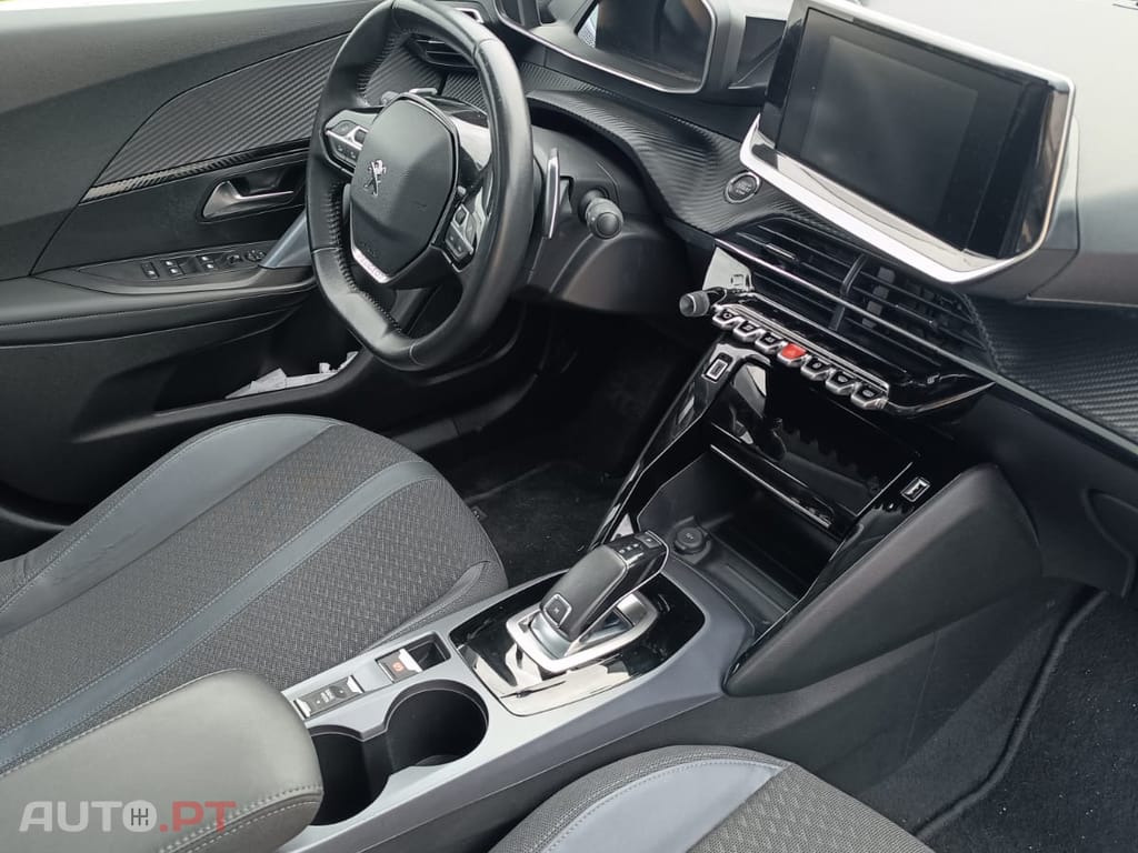 Peugeot 2008 Allure Pack