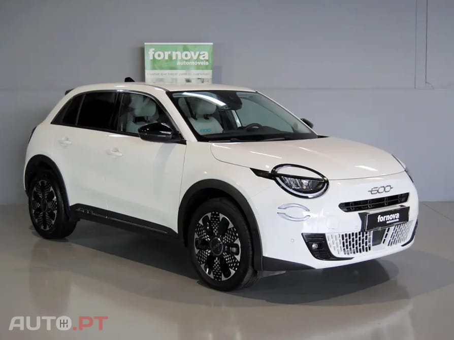 Fiat 600 1.2 Hybrid La Prima