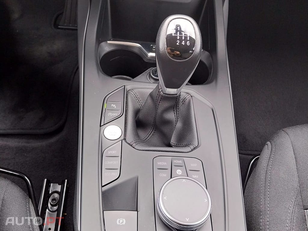 BMW 116 116d ADVENTAGE