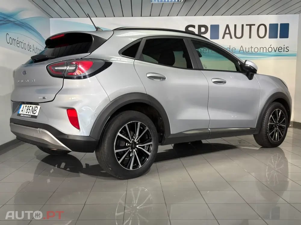 Ford Puma 1.0 EcoBoost MHEV Titanium Design
