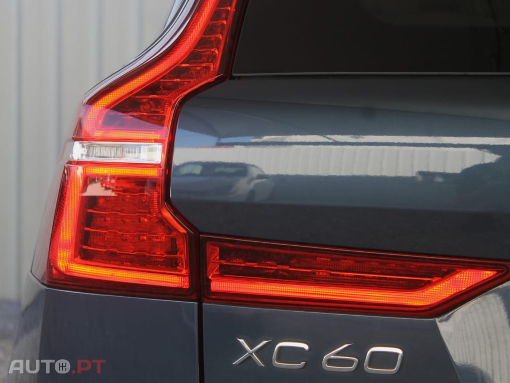 Volvo XC60 2.0 T6 PHEV Inscription Expression AWD