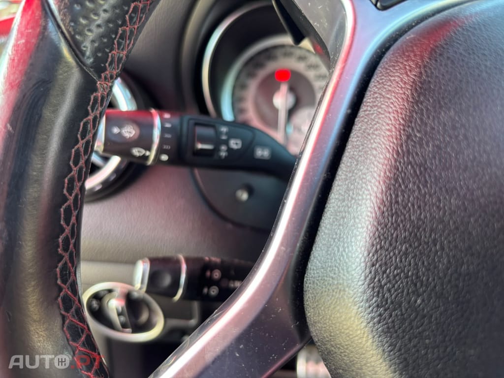 Mercedes-Benz GLA 220 CDi AMG Line
