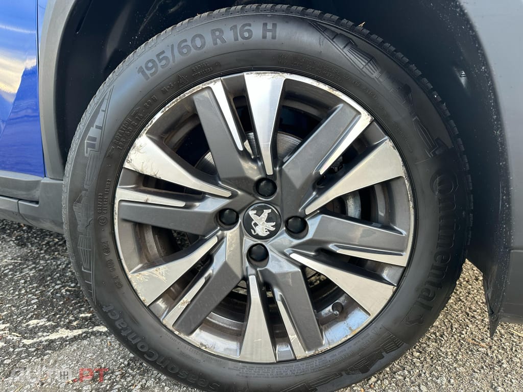 Peugeot 2008 1.5 BlueHDi Allure EAT6