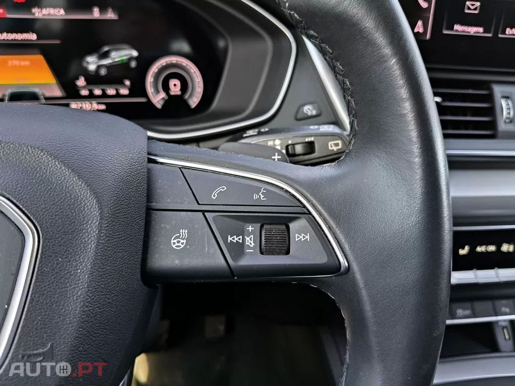Audi Q5 50 TFSIe quattro S tronic S line business