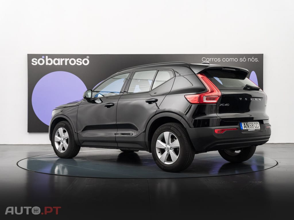 Volvo XC40 1.5 T2 Momentum Core