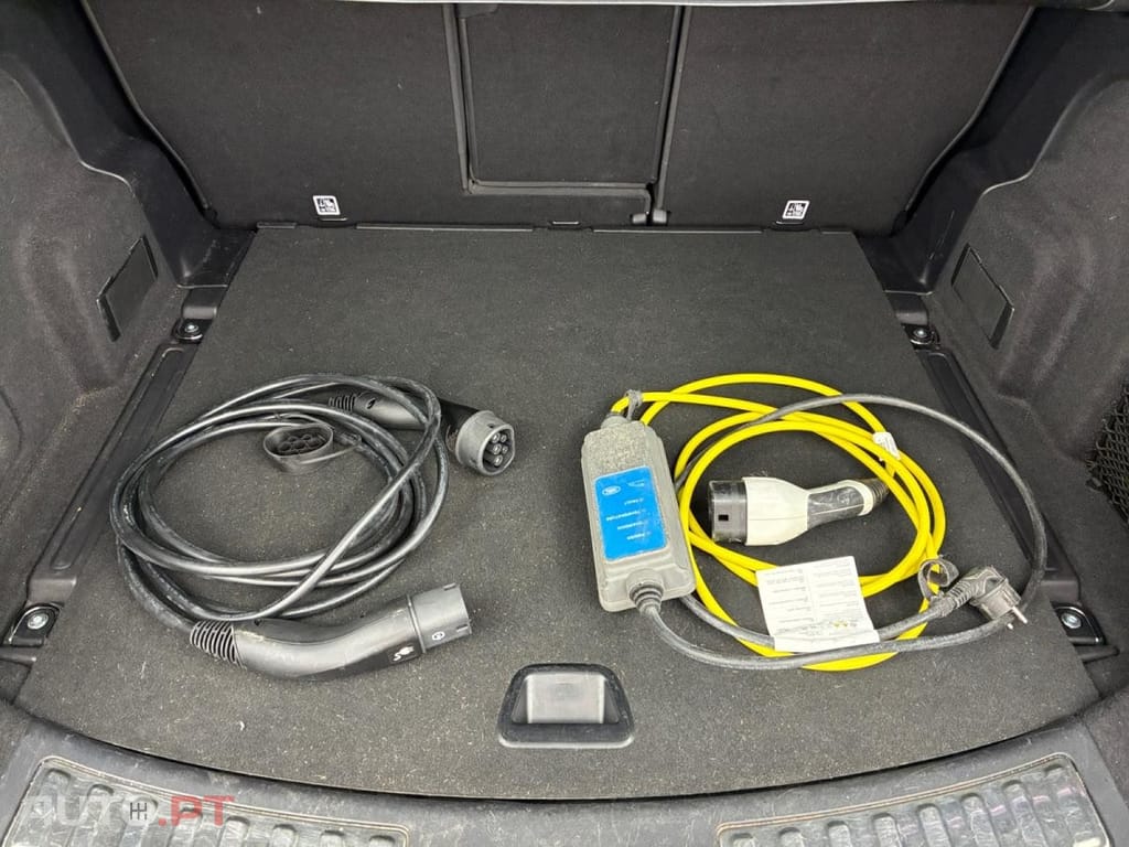 Land Rover Discovery Sport 1.5 P300e AWD R-Dynamic S