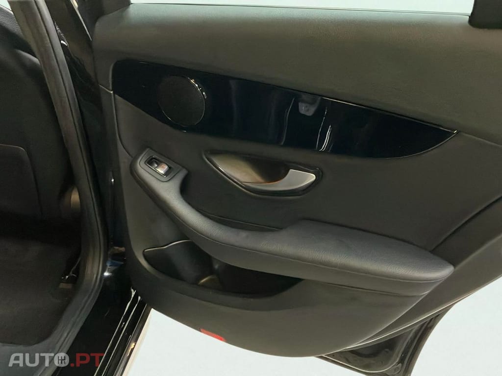 Mercedes-Benz C 300 de Avantgarde