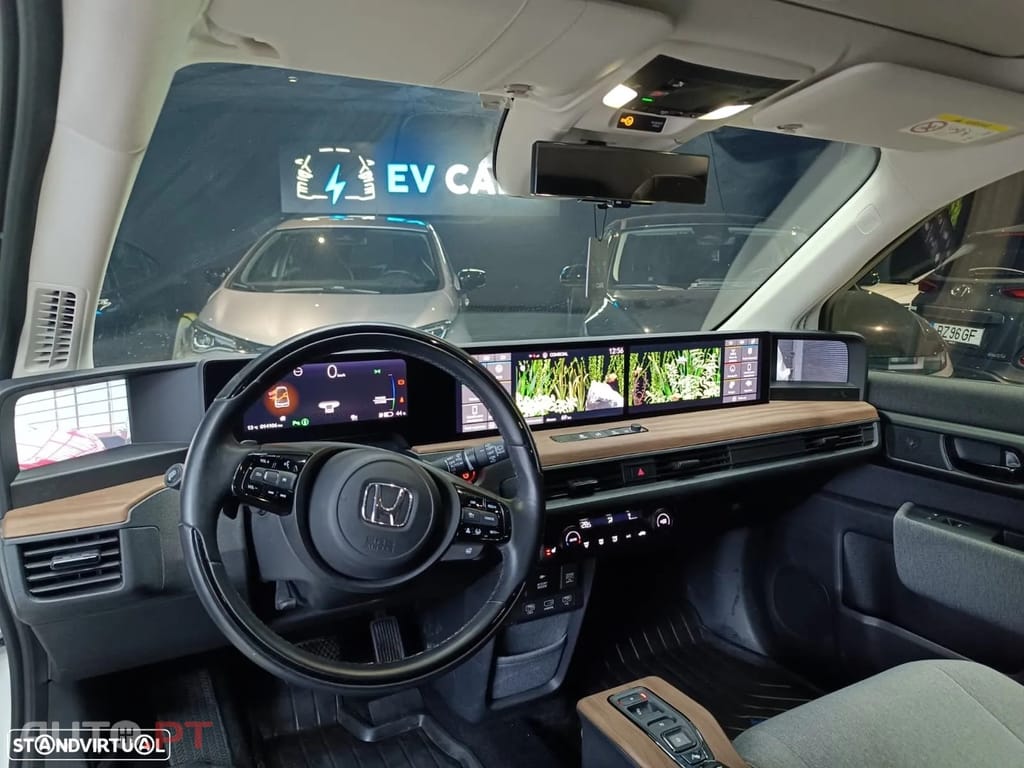 Honda e Advance (17")