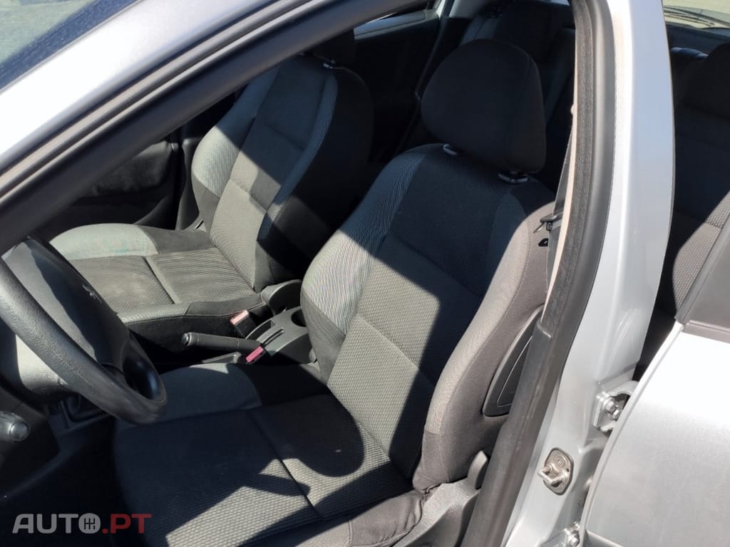Peugeot 207 1.4 HDi SE Sportium