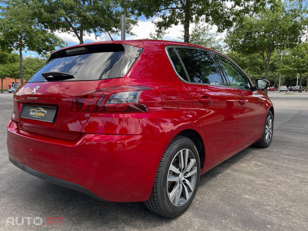 Peugeot 308 1.2 PureTech Allure EAT8