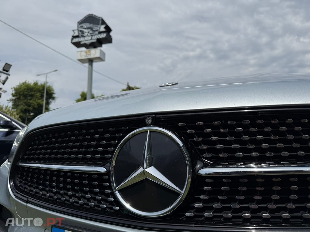 Mercedes-Benz E 300 e AMG Line
