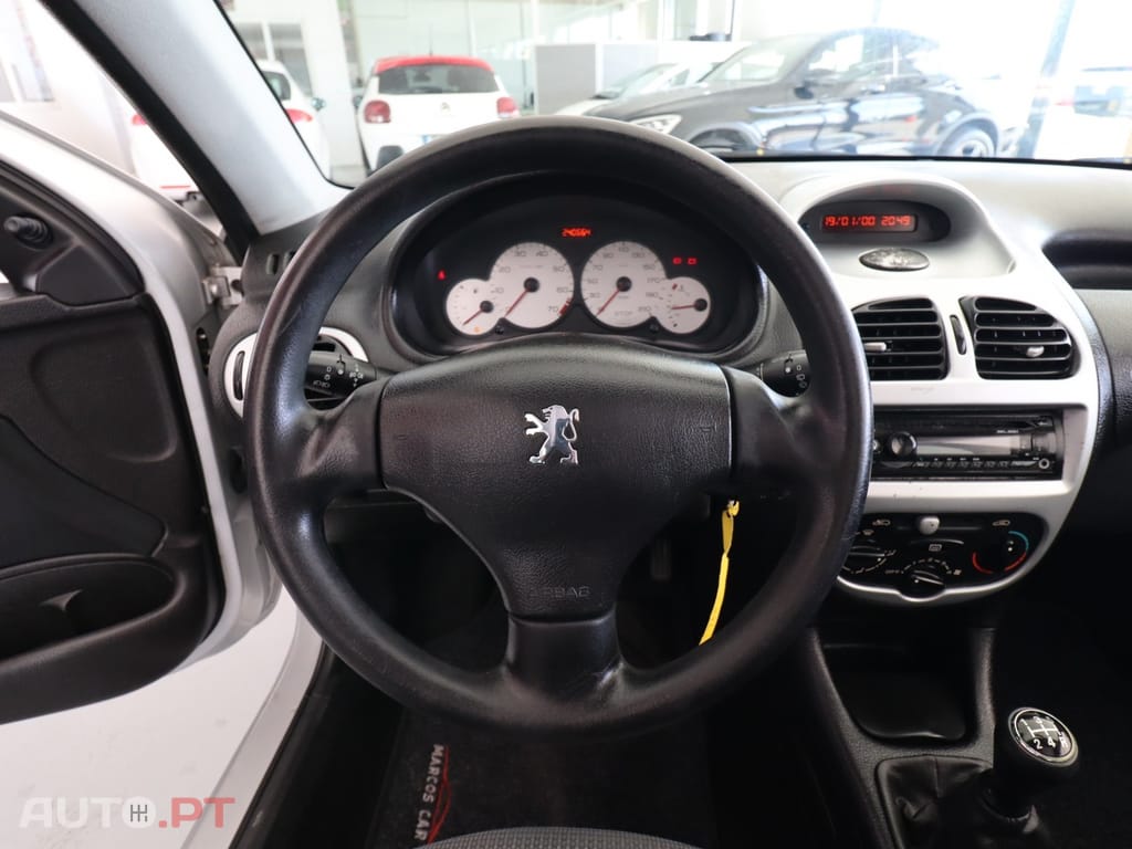 Peugeot 206 1.1 Color Line