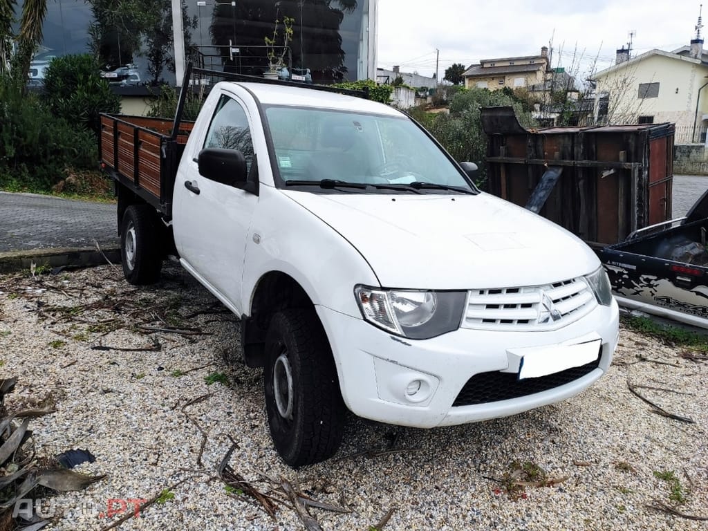 Mitsubishi L200 2.5 DID 4X4 CAB.SIMPLES