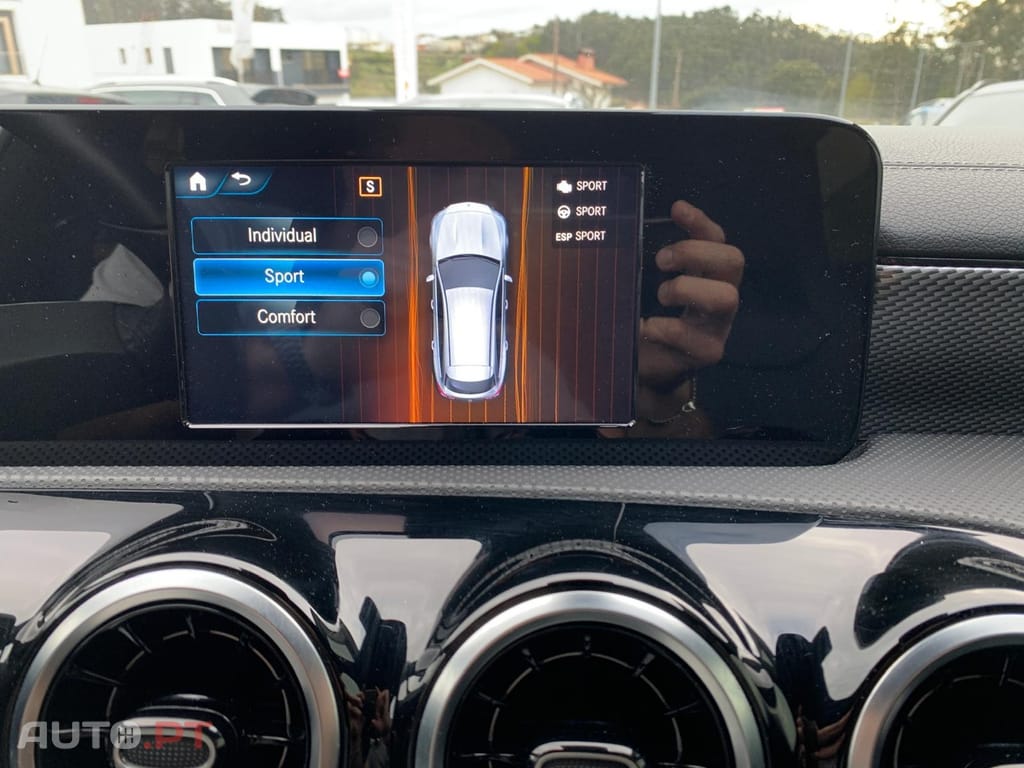 Mercedes-Benz CLA 180 d Style Plus