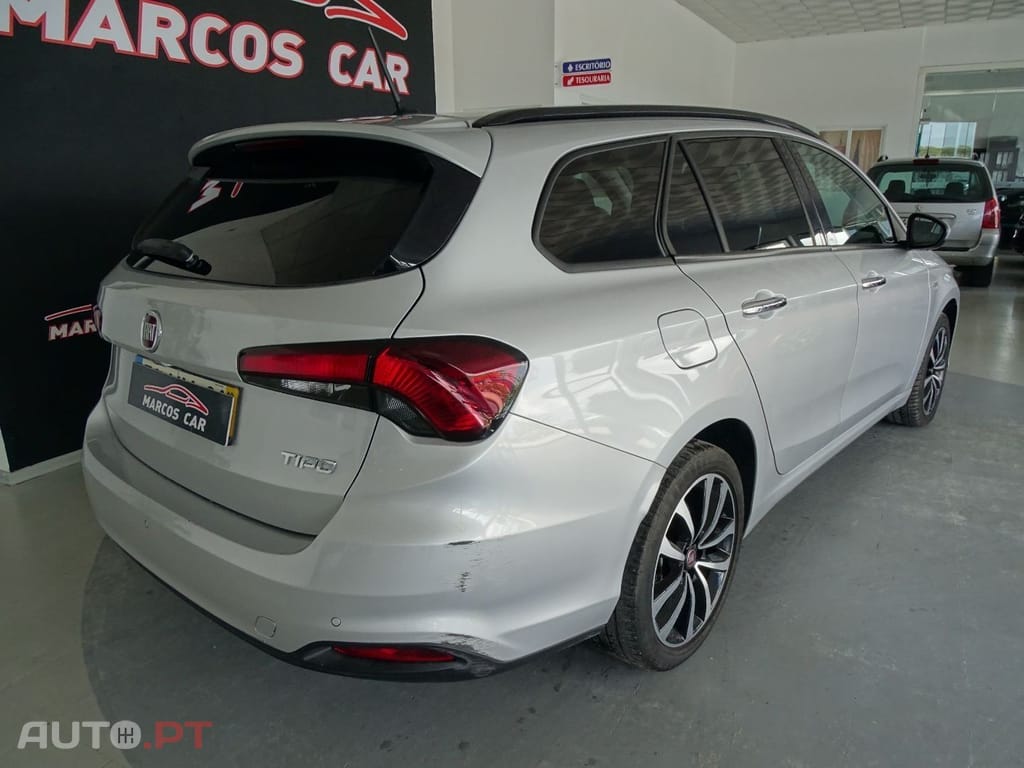 Fiat Tipo 1.6 M-Jet Lounge J17