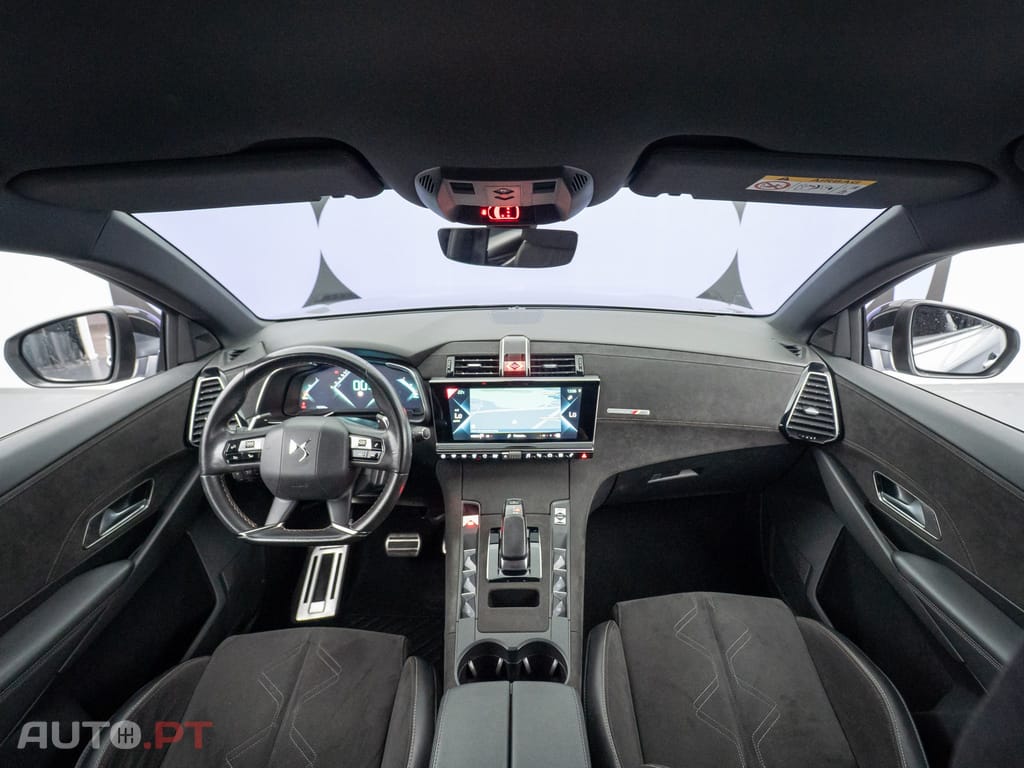 DS DS7 Crossback E-Tense Performance Line EAT8