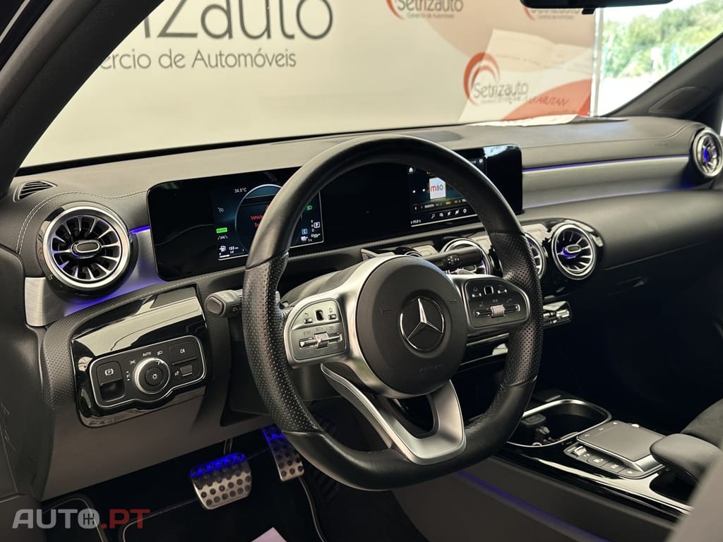 Mercedes-Benz A 250 e 8G-DCT AMG Line