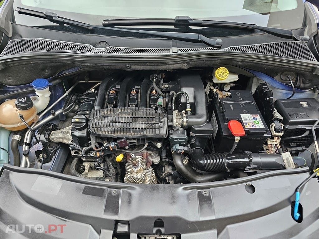 Peugeot 2008 1.2 PureTech Allure