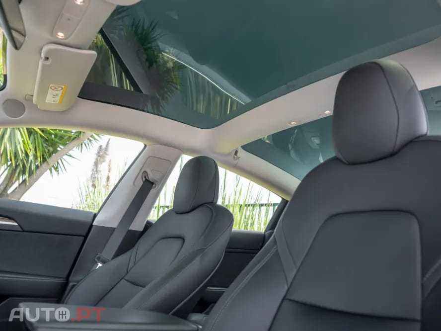 Tesla Model 3 Standard Range Plus RWD