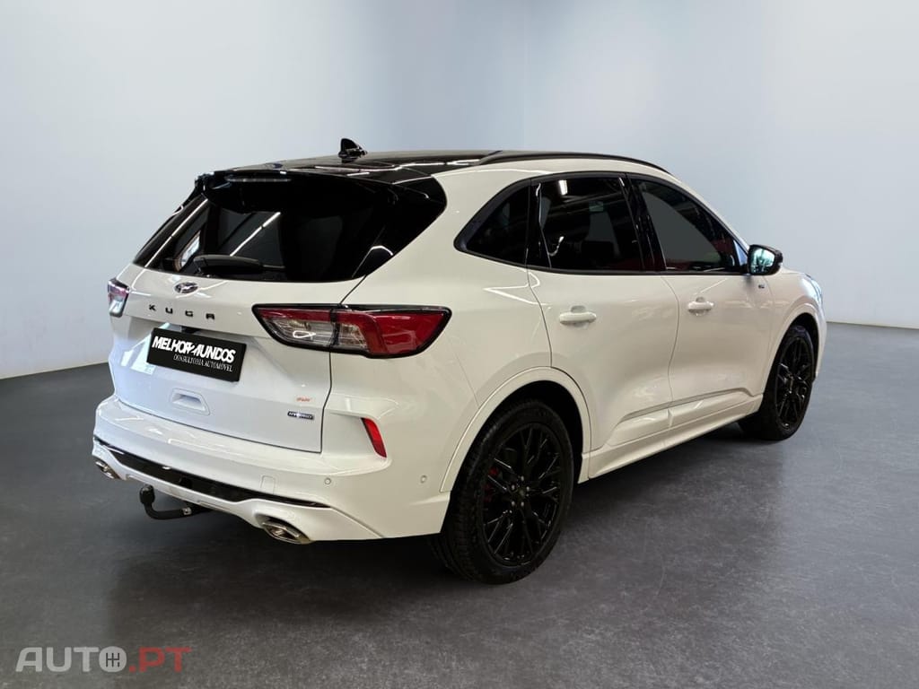 Ford Kuga 2.5 FHEV ST-Line X