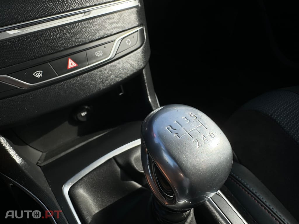 Peugeot 308 PureTech 130 GPF Stop & Start Tech Edition