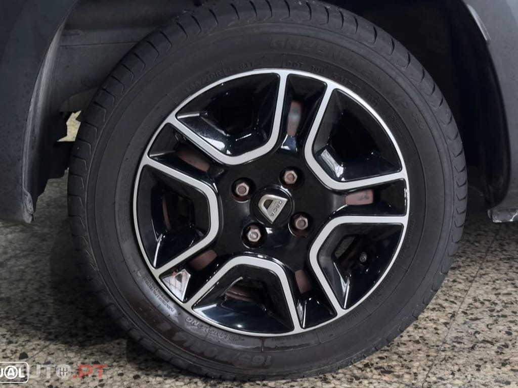 Dacia Spring Comfort Plus — fotografia 13