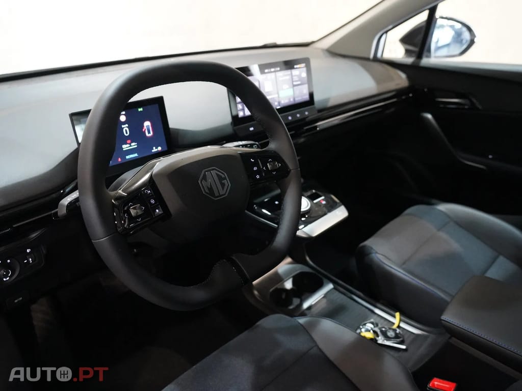 MG MG4 64 kWh Luxury