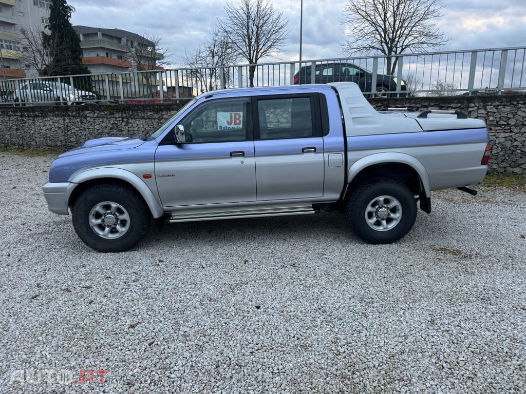 Mitsubishi L200 2.5 TD Strakar CD
