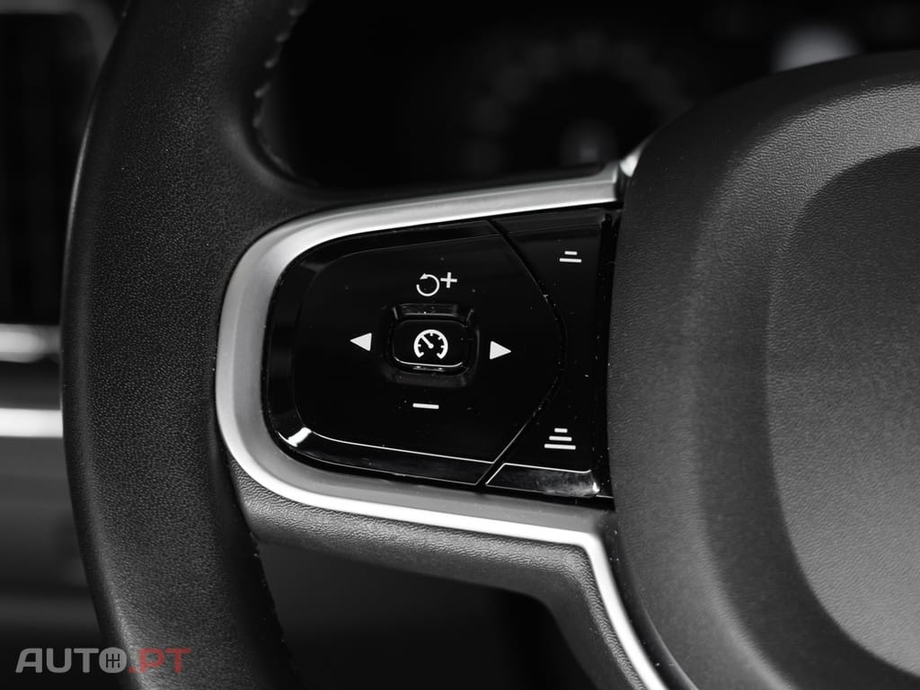 Volvo V60 2.0 B4 Momentum Geartronic