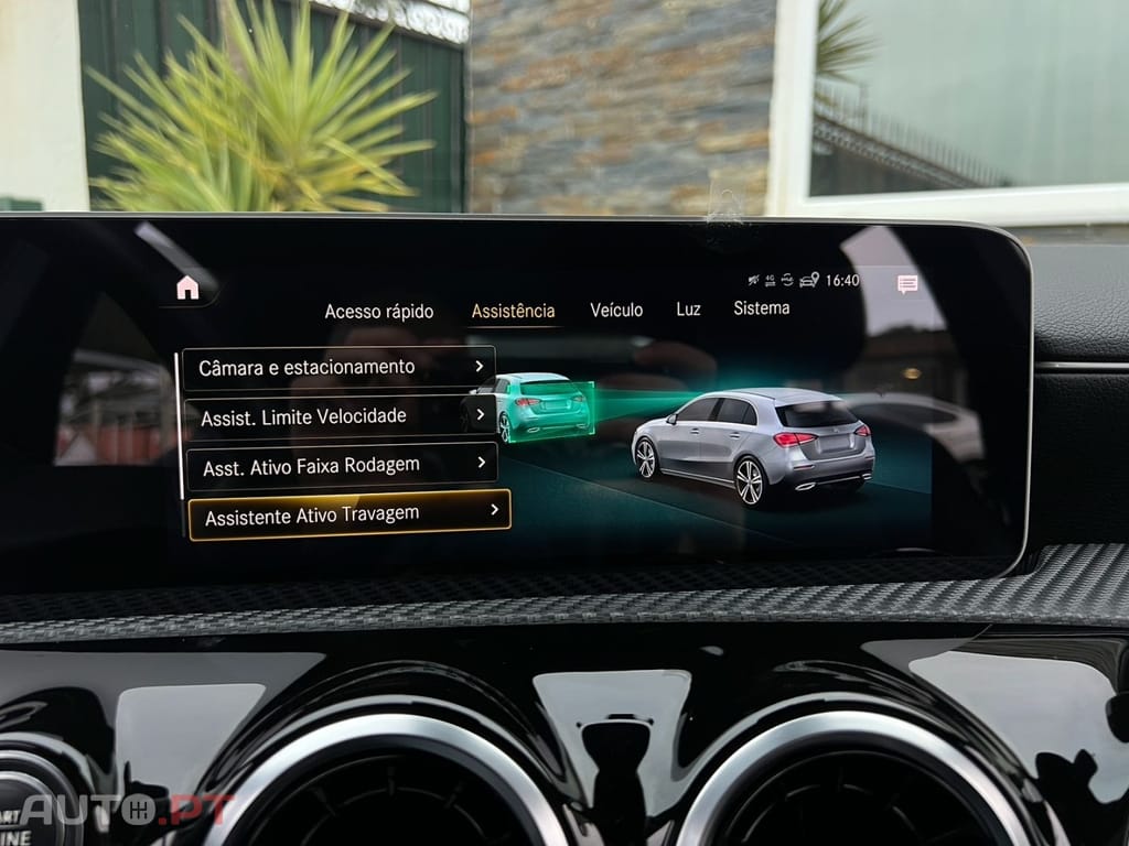 Mercedes-Benz A 180 d AMG Line