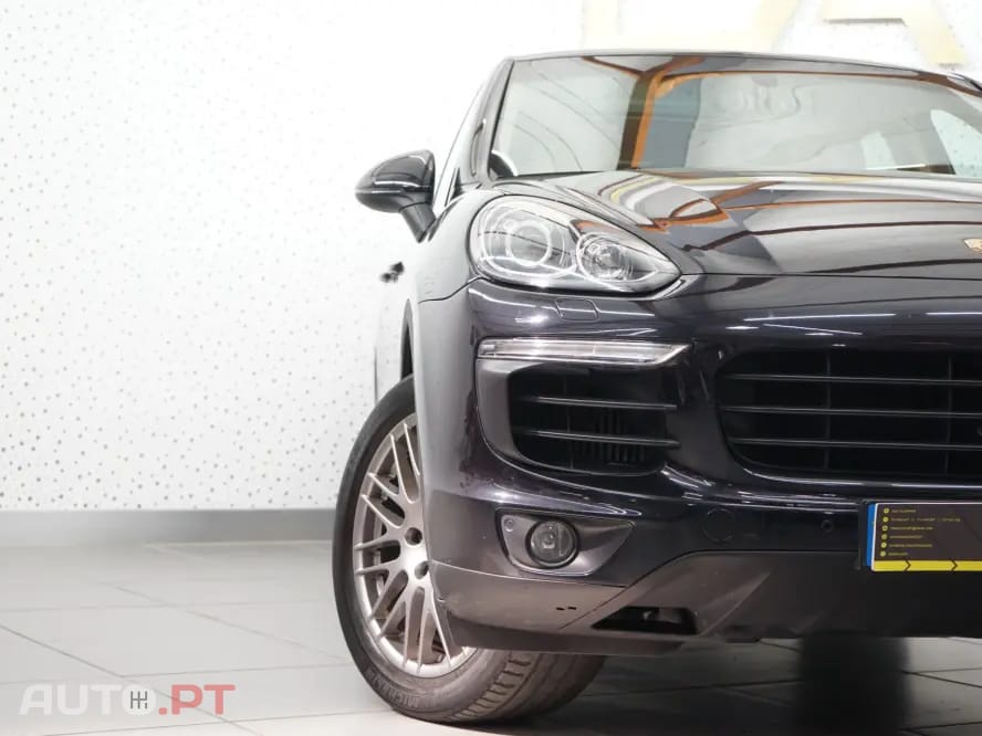 Porsche Cayenne 3.0 V6