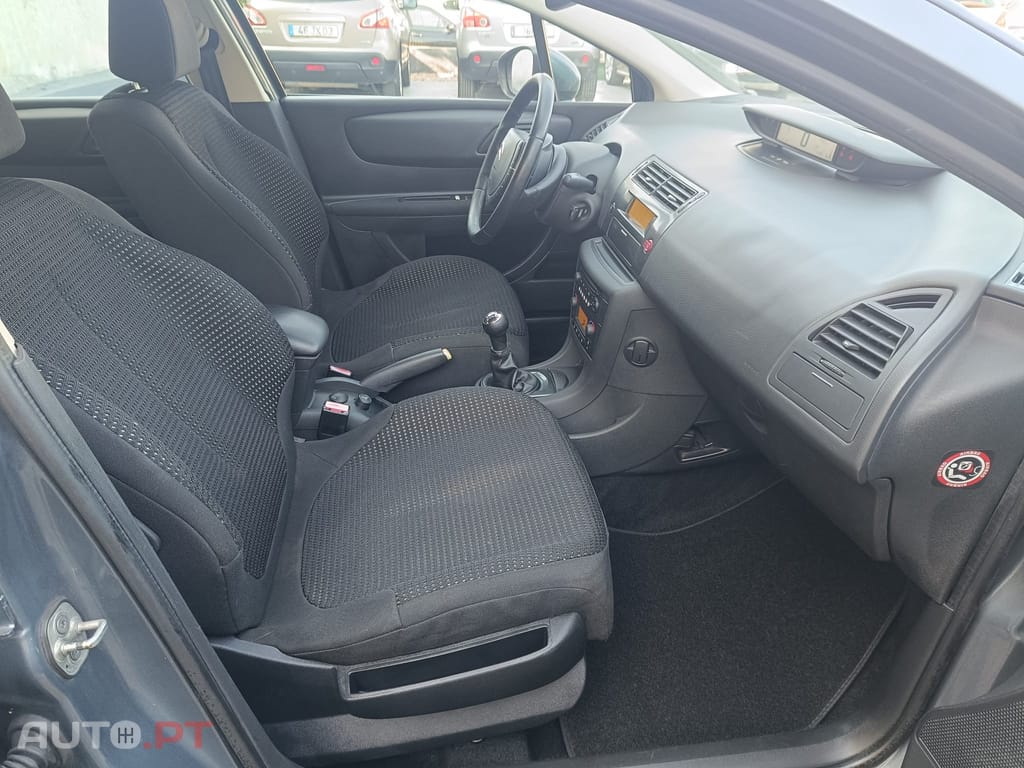 Citroen C4 1.4 16V SX RFM
