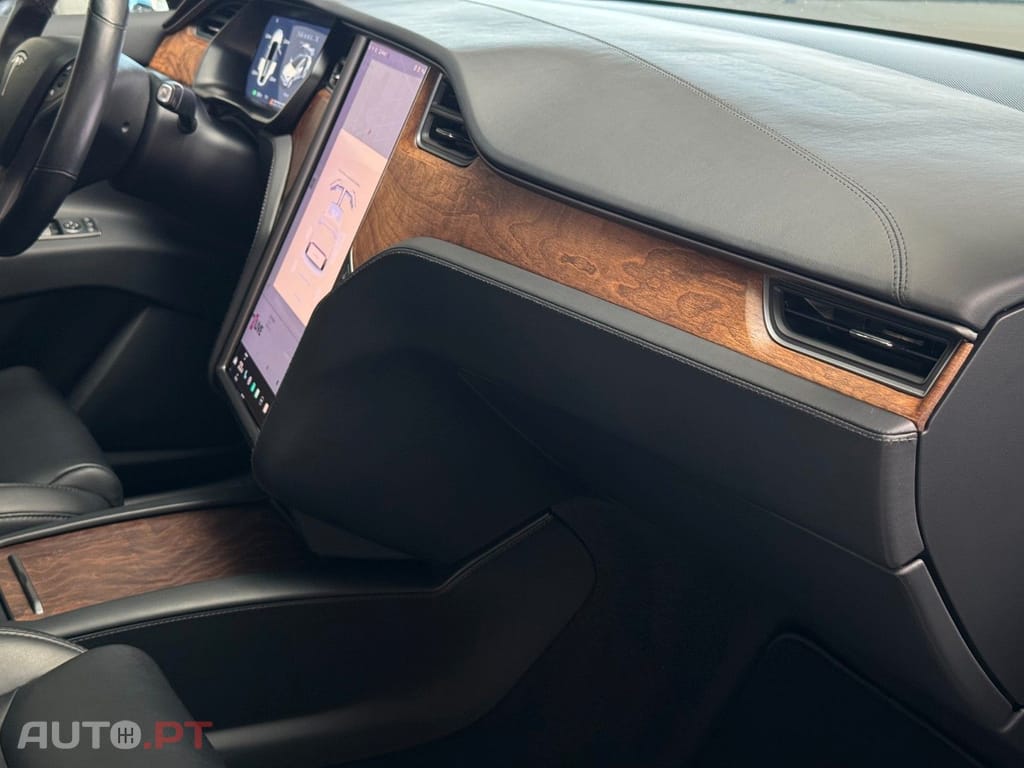 Tesla Model X LONG RANGE  