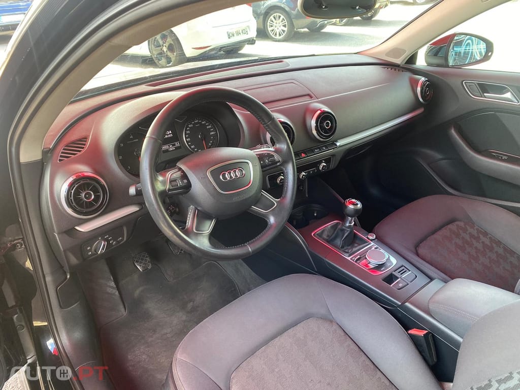 Audi A3 1.6 TDi S-line