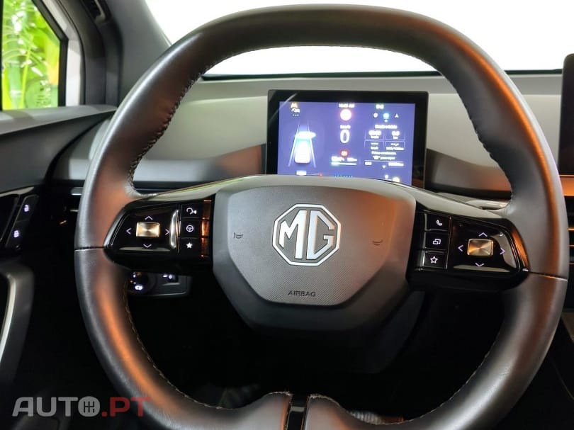 MG MG4 64 kWh Luxury