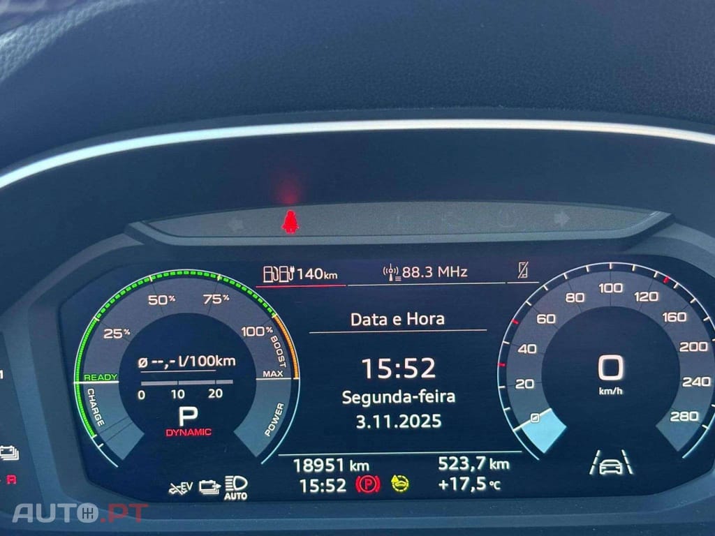 Audi Q3 45 TFSIe S line S tronic