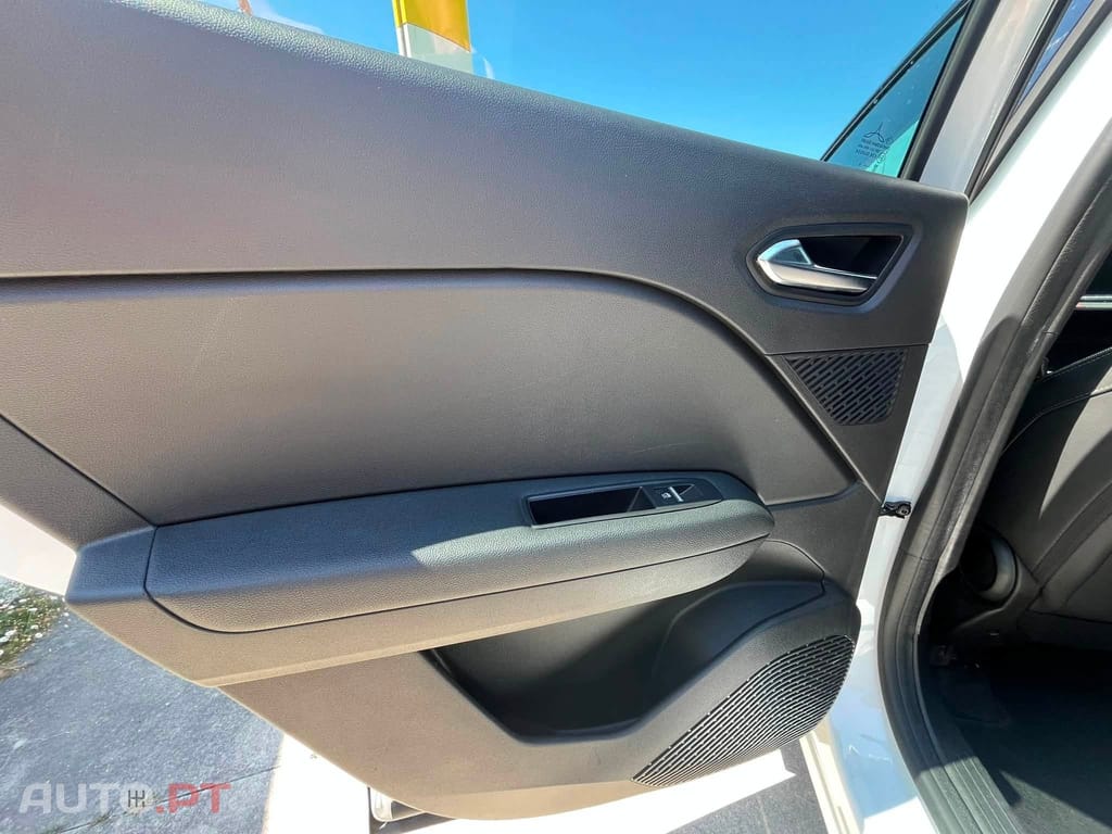 Renault Captur TECHNO